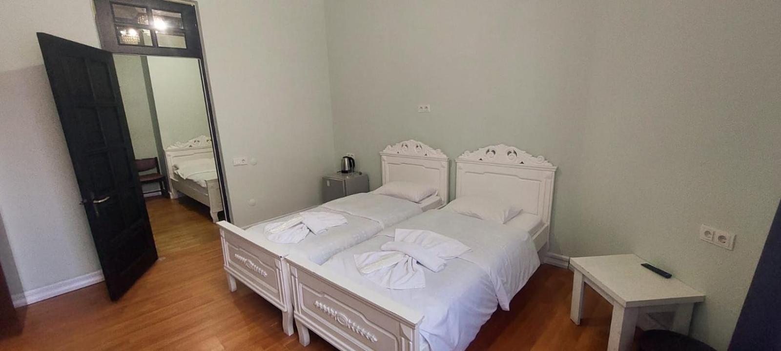 Metrepol Hotel Batumi Bagian luar foto